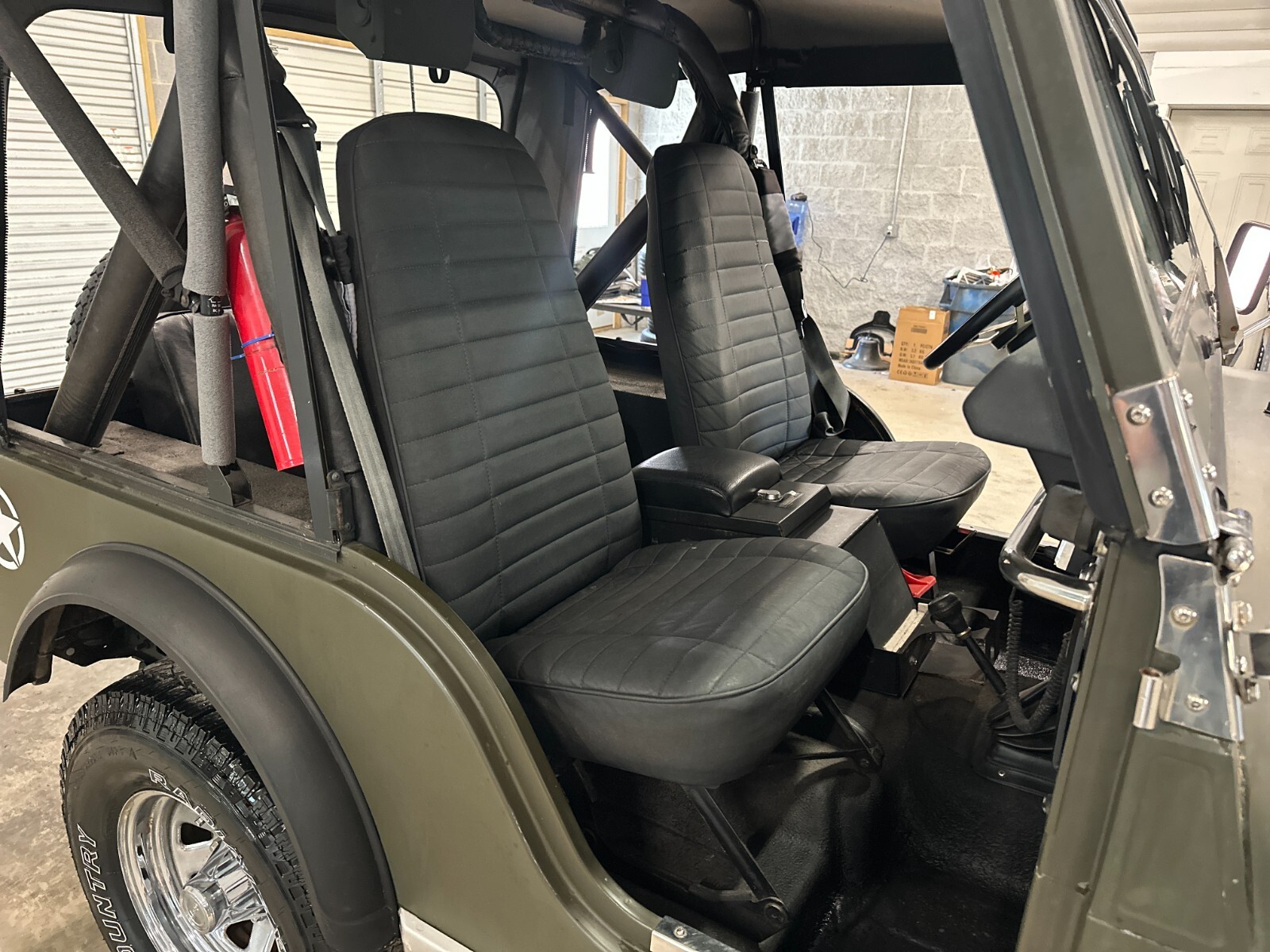 Jeep-CJ-1982-11