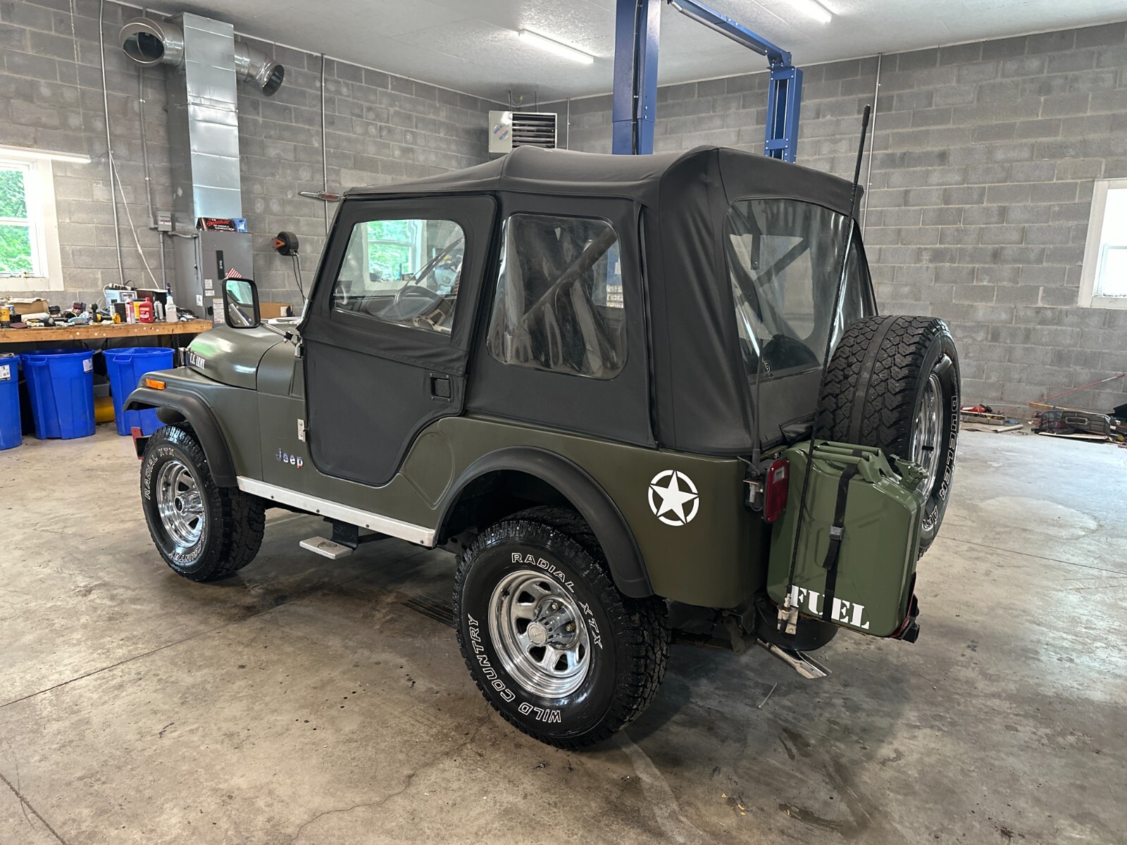Jeep-CJ-1982-2