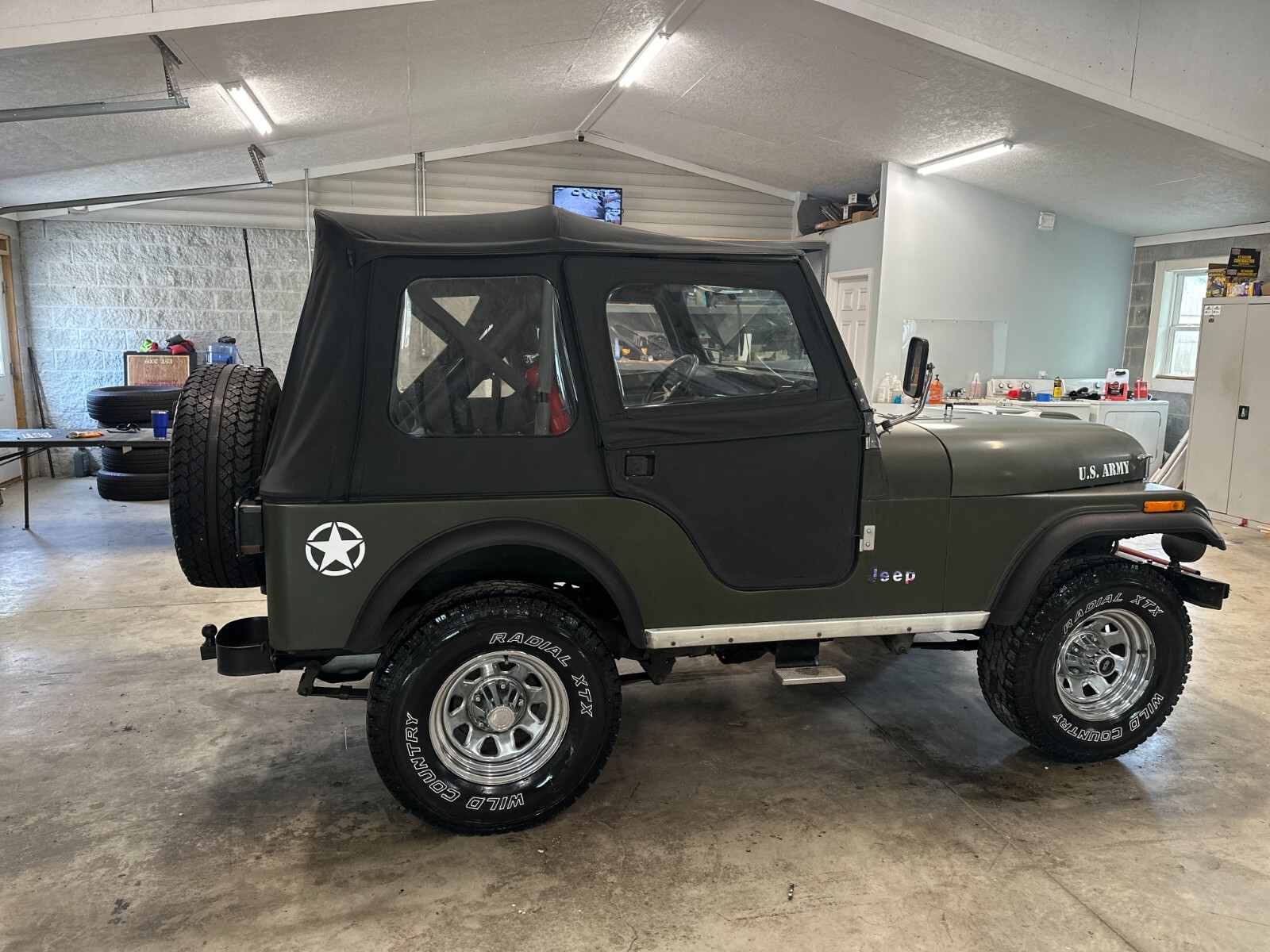 Jeep-CJ-1982-4