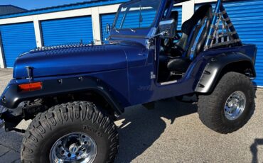 Jeep-CJ-1982-SUV-1