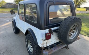 Jeep-CJ-1982-SUV-10
