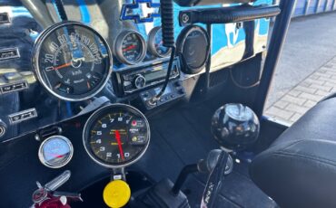 Jeep-CJ-1982-SUV-32