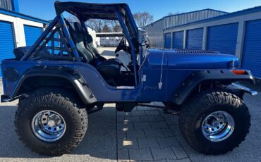 Jeep-CJ-1982-SUV