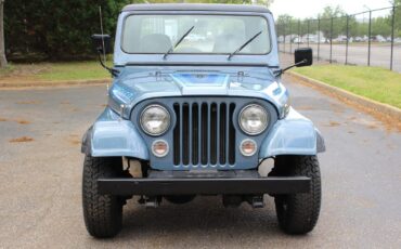 Jeep-CJ-1983-1