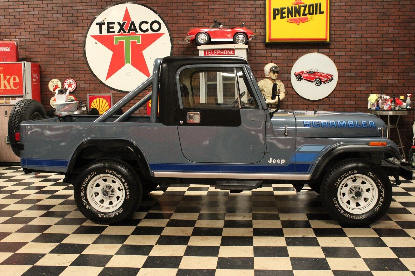 Jeep-CJ-1983-11