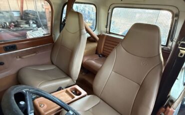 Jeep-CJ-1983-SUV-12