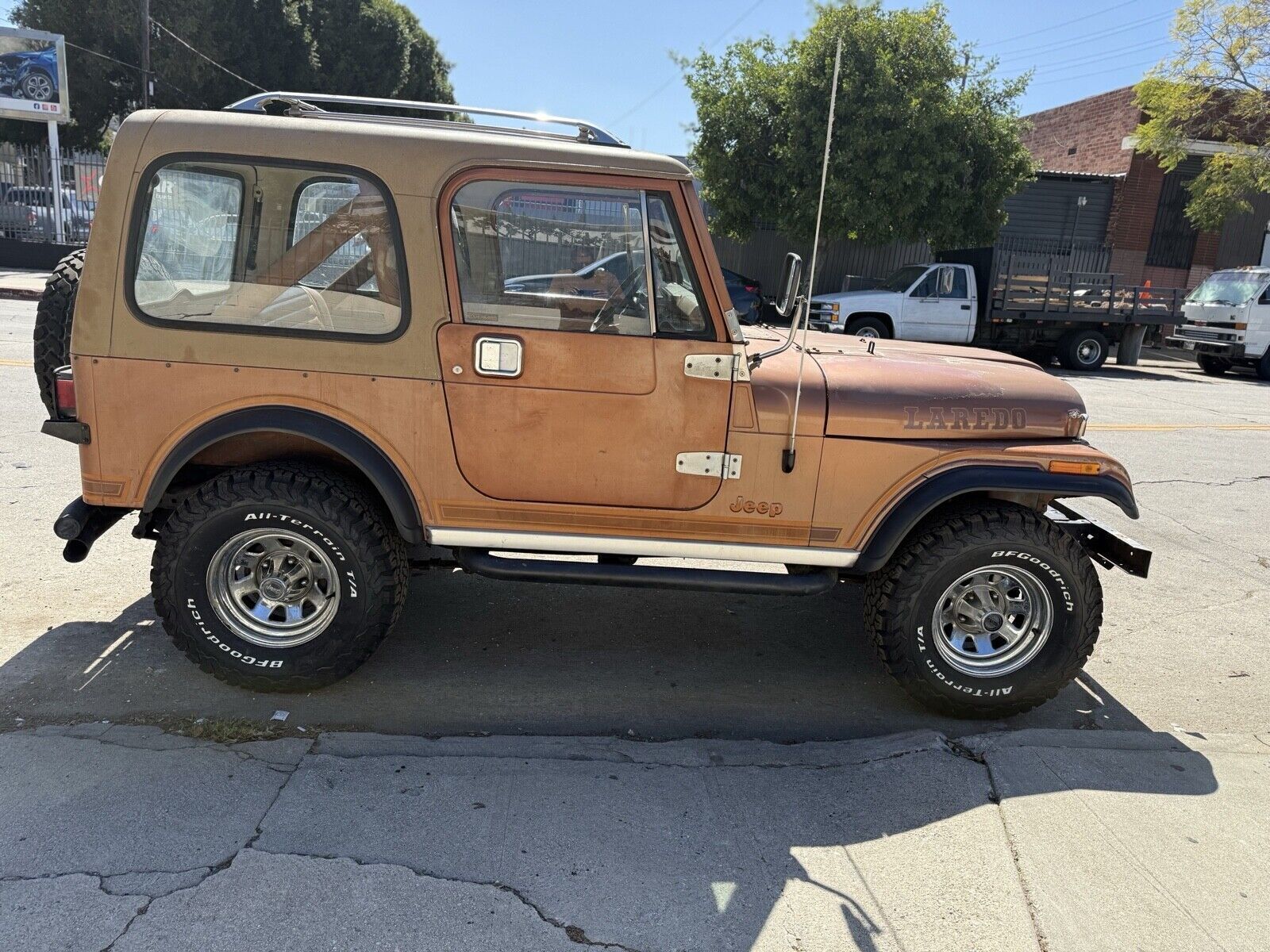 Jeep-CJ-1983-SUV-6