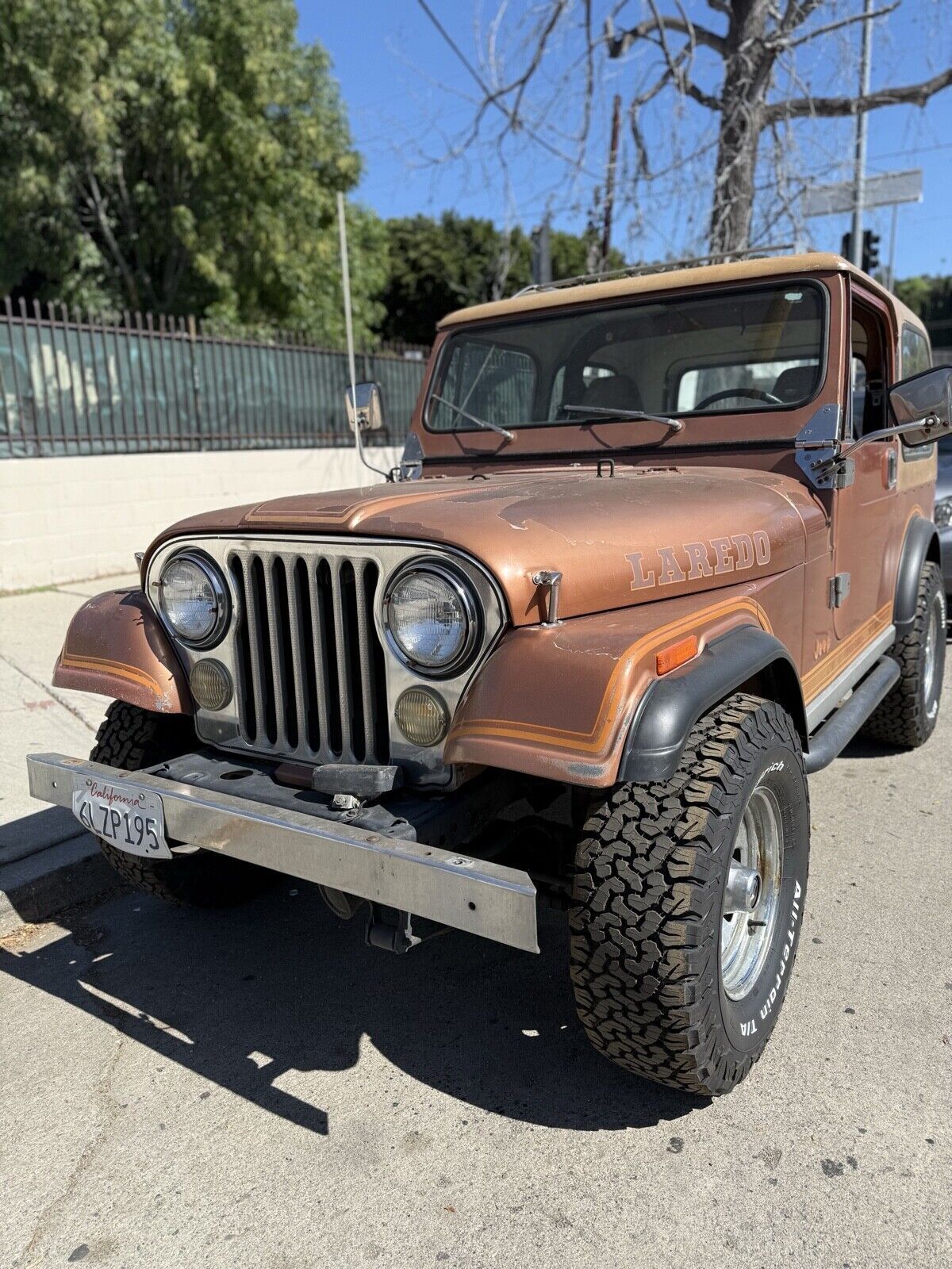 Jeep-CJ-1983-SUV