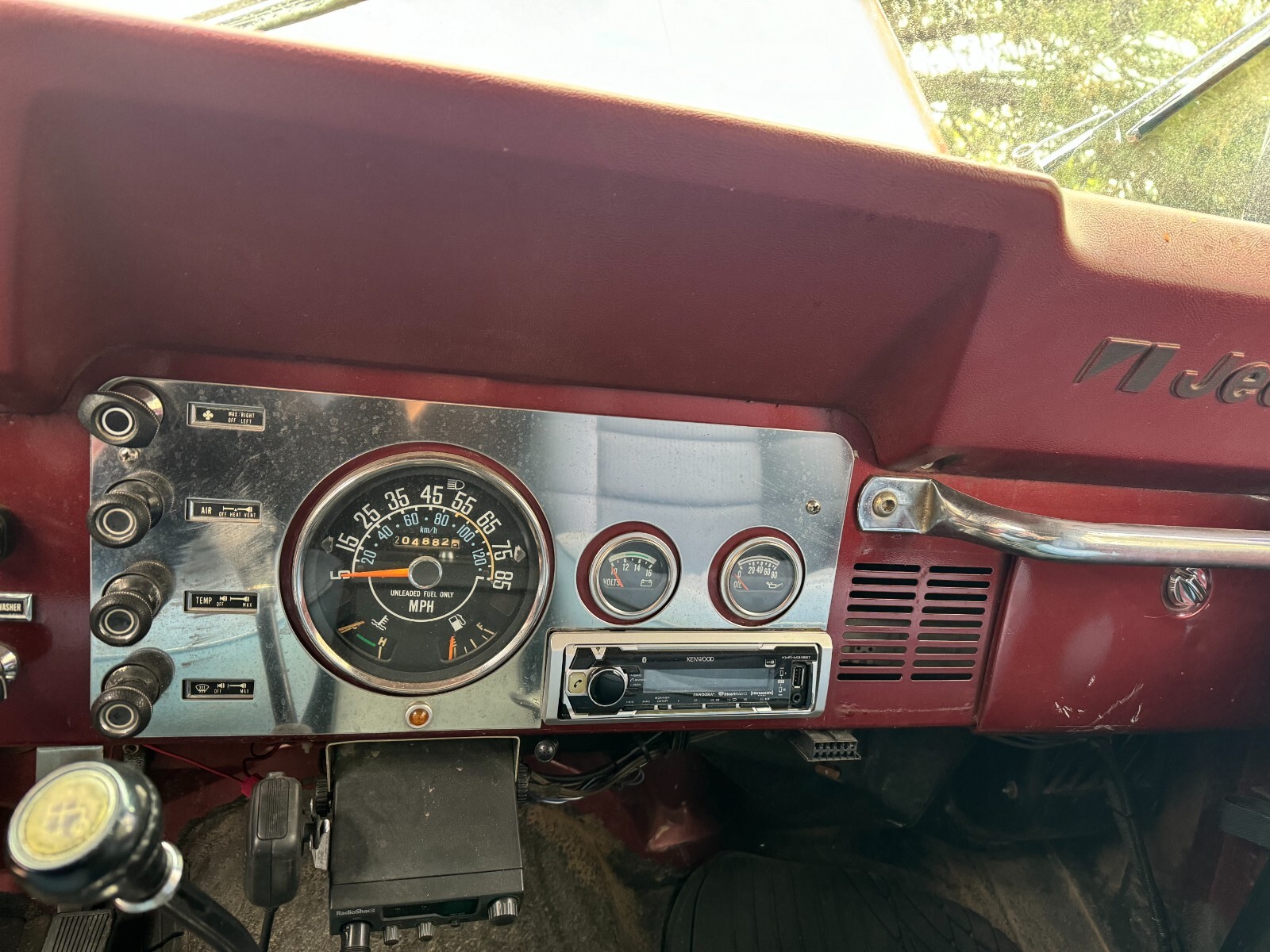 Jeep-CJ-1984-15