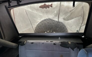 Jeep-CJ-1984-17