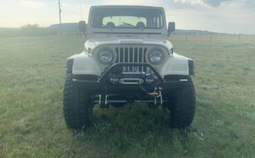 Jeep-CJ-1984-SUV-11