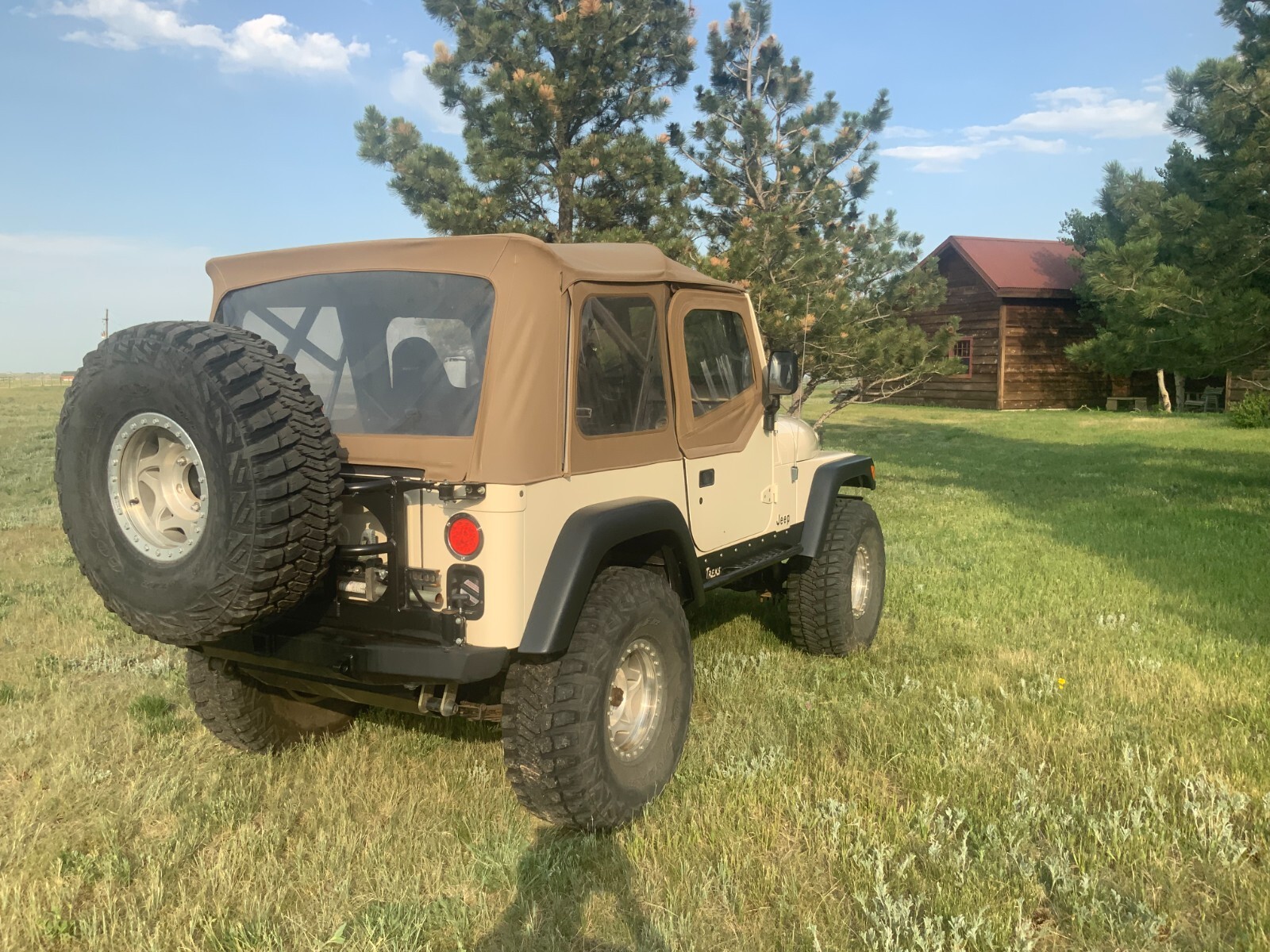 Jeep-CJ-1984-SUV-13