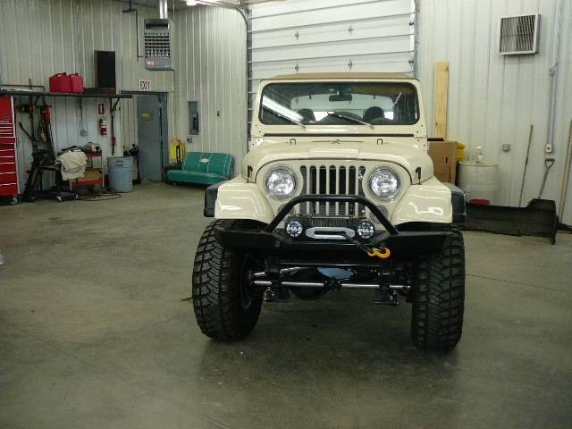 Jeep-CJ-1984-SUV-3