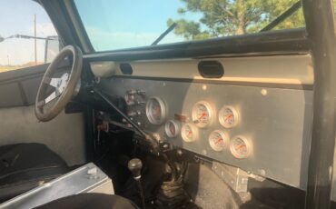Jeep-CJ-1984-SUV-4