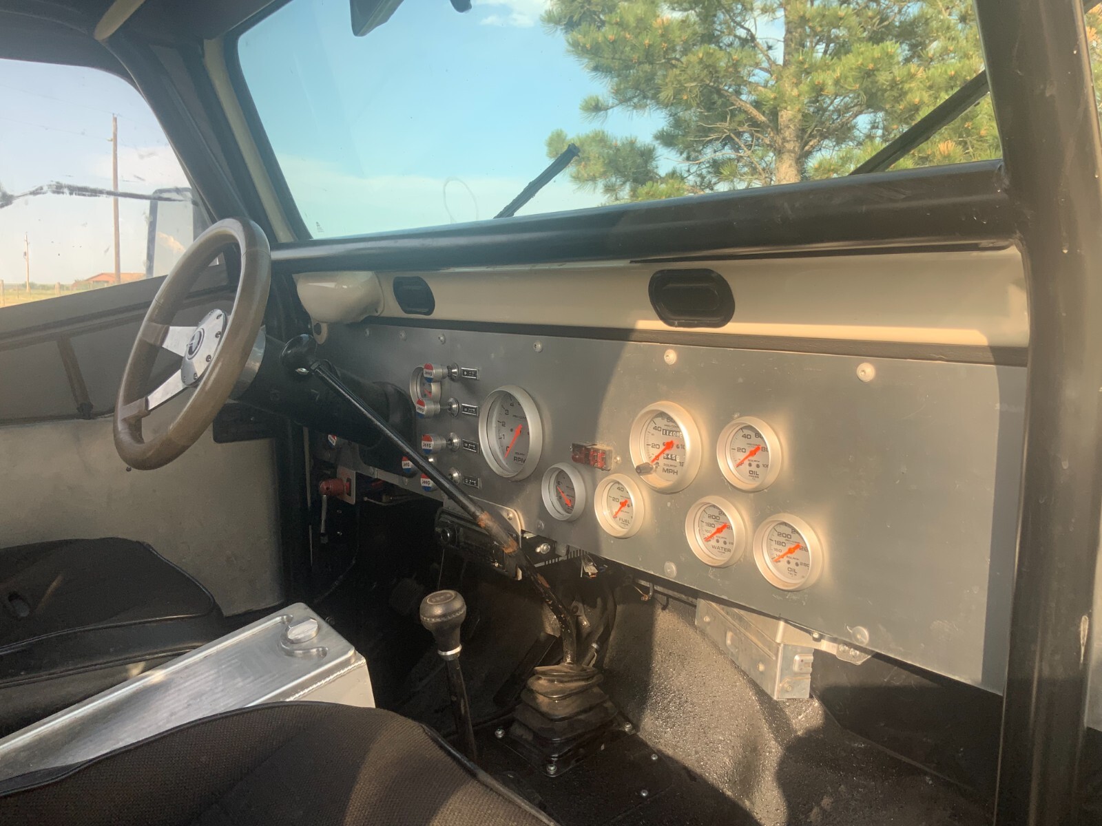Jeep-CJ-1984-SUV-4