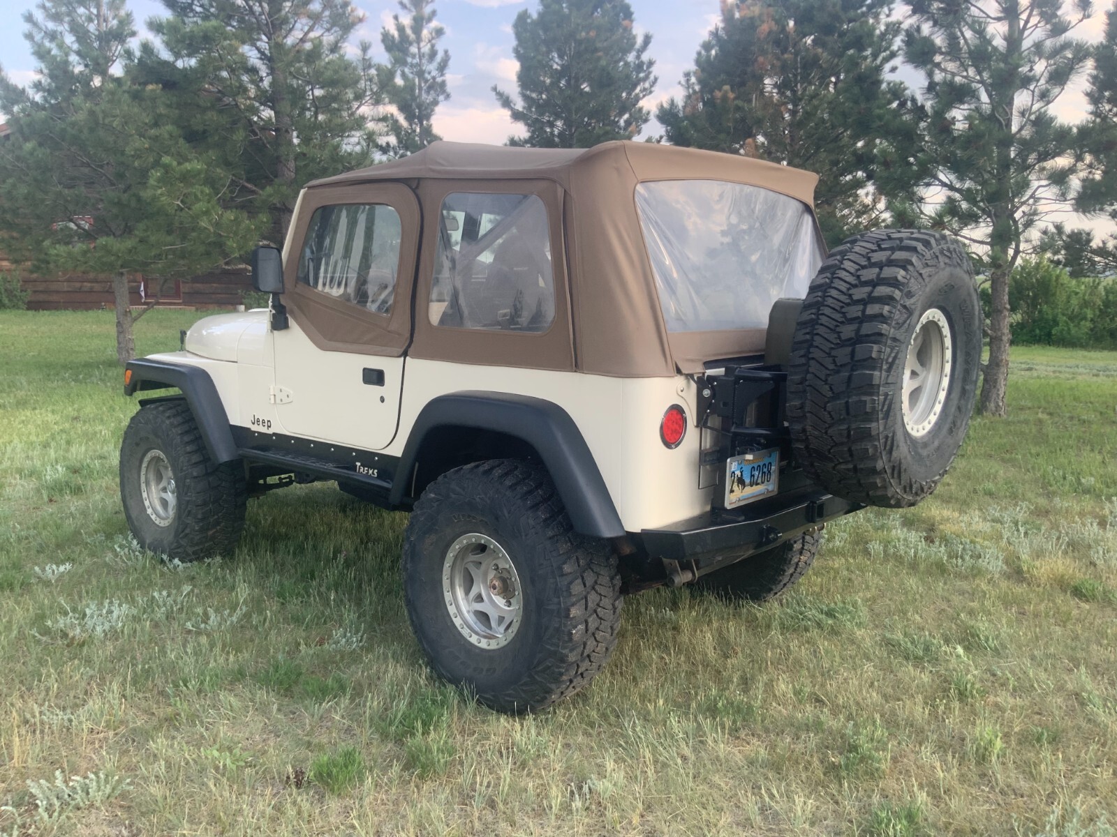 Jeep-CJ-1984-SUV-7