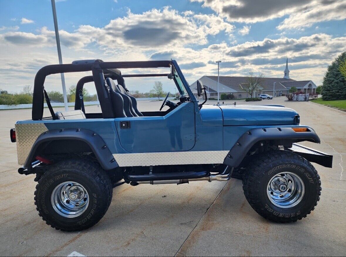 Jeep-CJ-1985-SUV-1