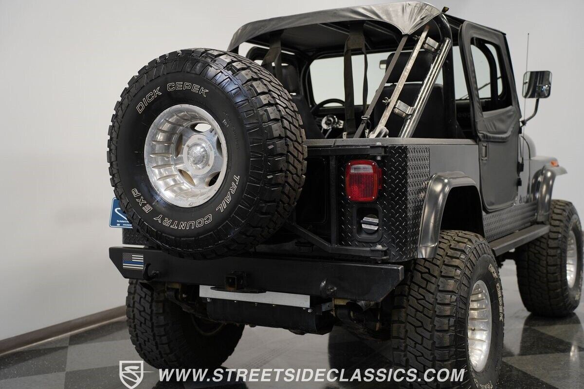 Jeep-CJ-1986-Jeep-26