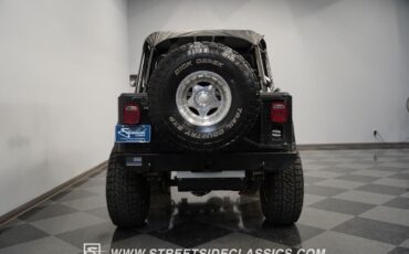 Jeep-CJ-1986-Jeep-8