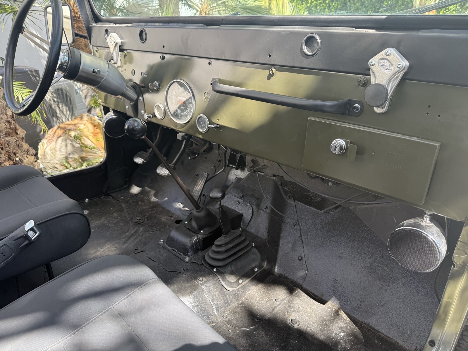 Jeep-CJ-5-1972-13