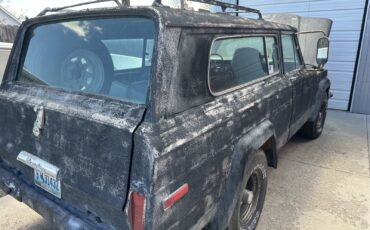 Jeep-Cherokee-1976-1