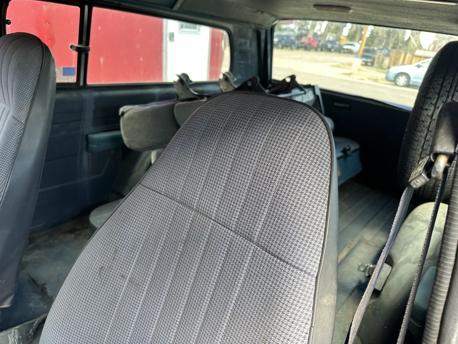 Jeep-Cherokee-1976-3