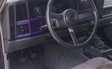 Jeep-Cherokee-1992-SUV-1