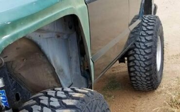 Jeep-Cherokee-1993-SUV-1
