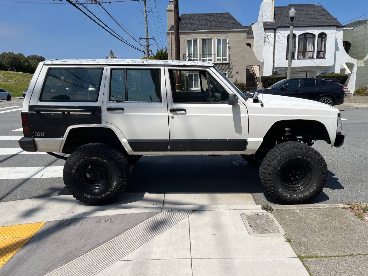 Jeep-Cherokee-4x4-1995