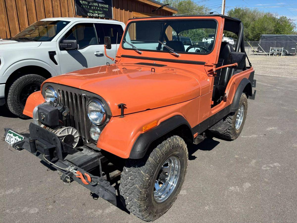 Jeep Cj-5  1981 orange