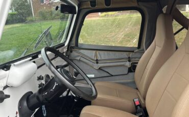 Jeep-Cj-7-1982-white-3