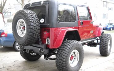 Jeep-Cj-7-1983-red-14
