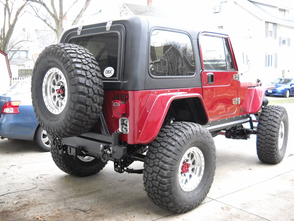Jeep-Cj-7-1983-red-14