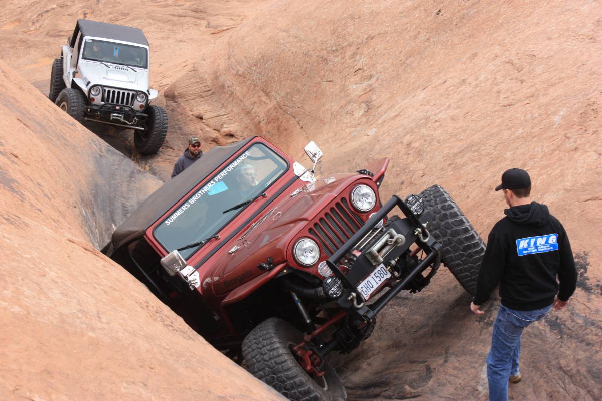 Jeep-Cj-7-1983-red-15