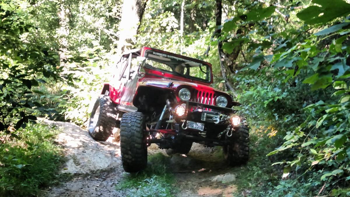 Jeep-Cj-7-1983-red-16