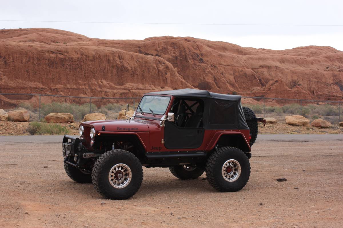 Jeep-Cj-7-1983-red-6