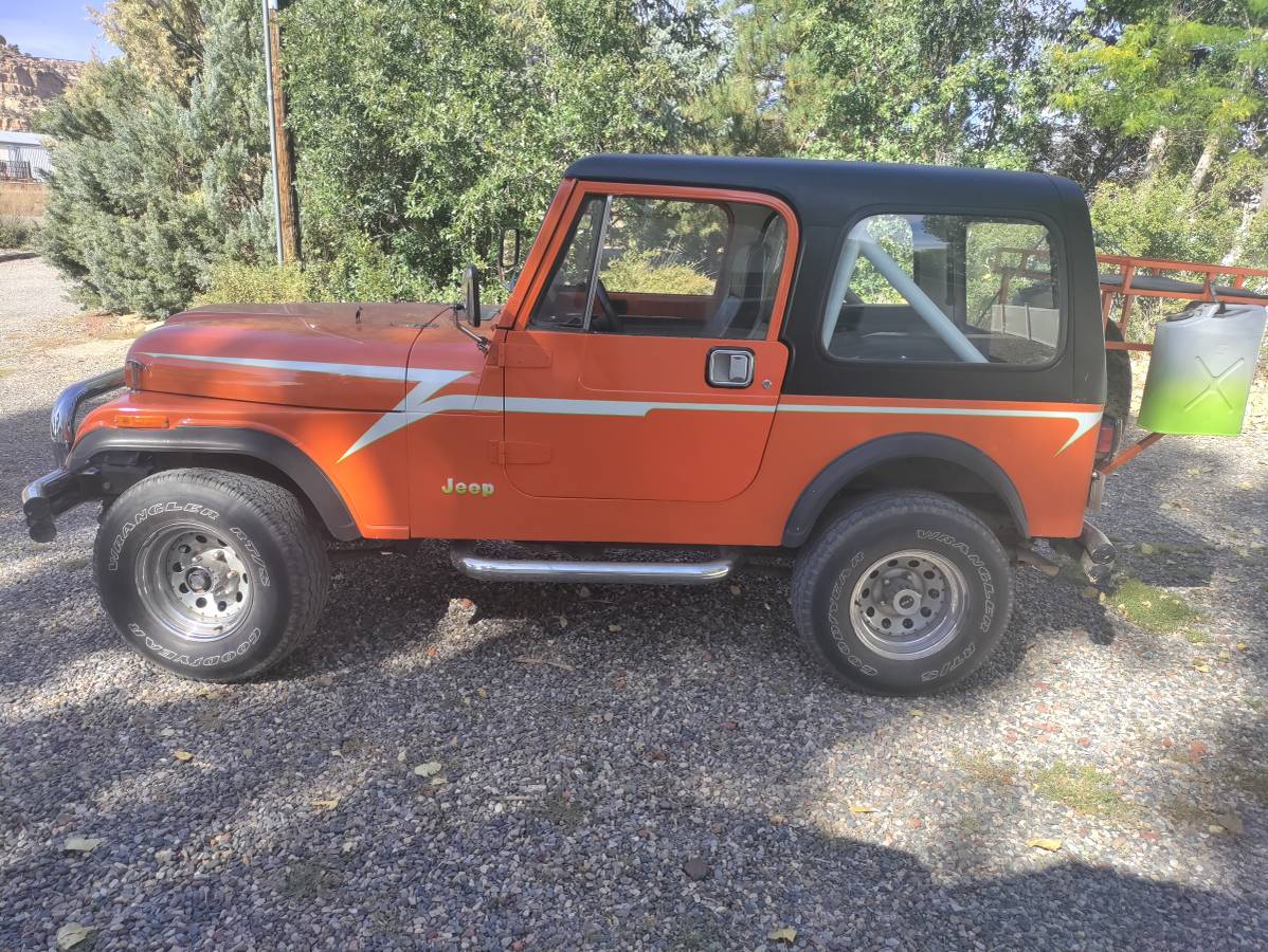 Jeep-Cj-7-1985-orange-3