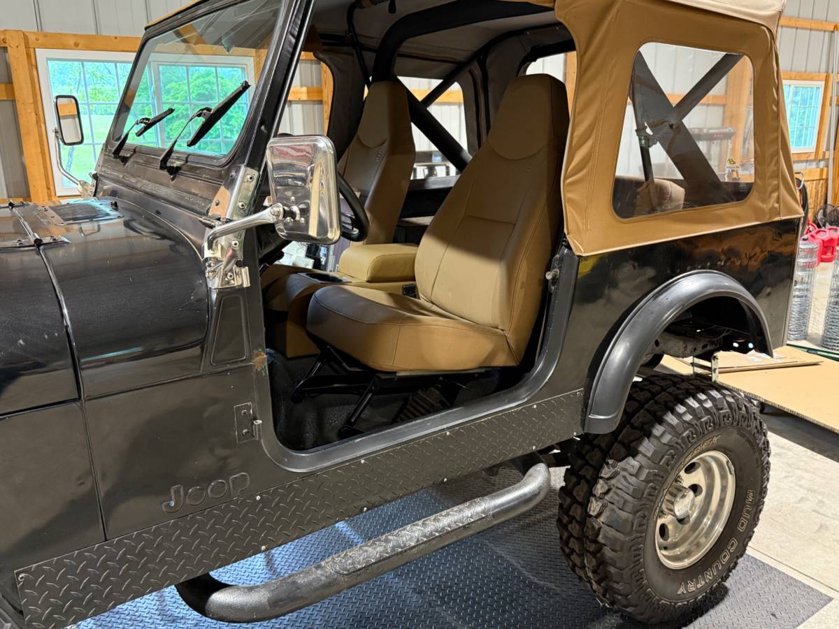 Jeep-Cj-7-1986-black-10