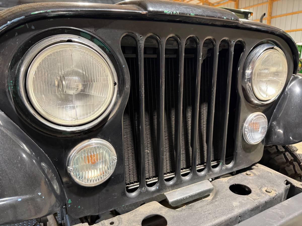 Jeep-Cj-7-1986-black-22