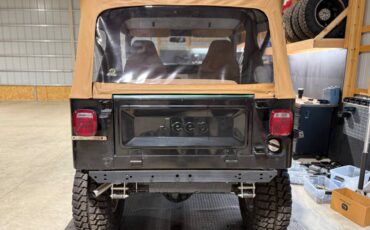 Jeep-Cj-7-1986-black-6