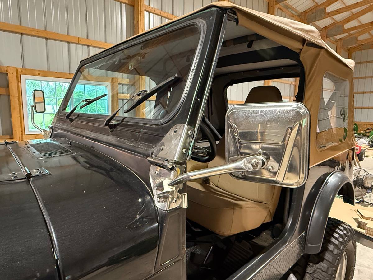 Jeep-Cj-7-1986-black-9