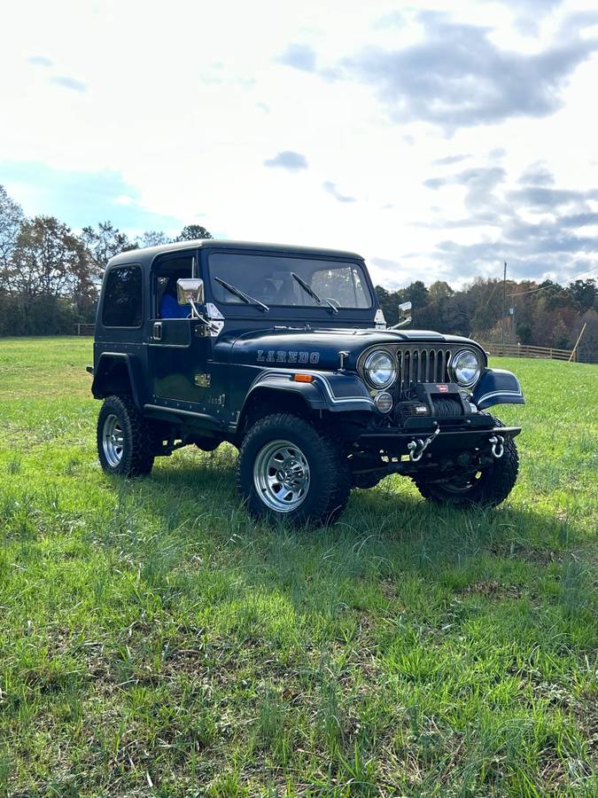 Jeep-Cj-7-laredo-1983-blue-2