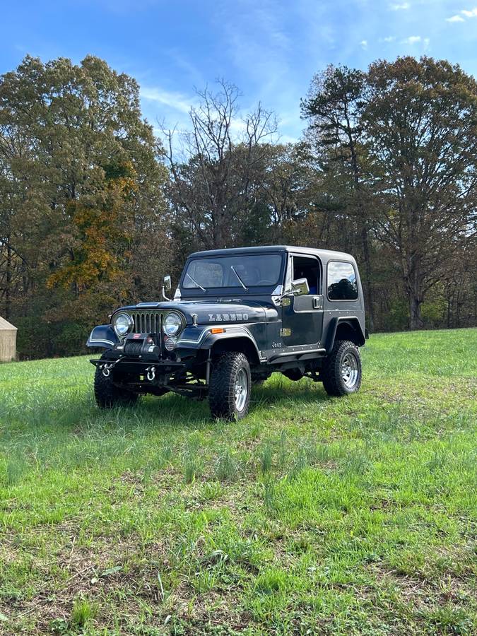 Jeep-Cj-7-laredo-1983-blue-4