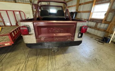 Jeep-Cj-8-scrambler-1981-red-7