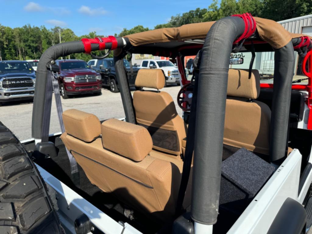 Jeep-Cj-resto-mod-LS-4L60E-trans-1978-24
