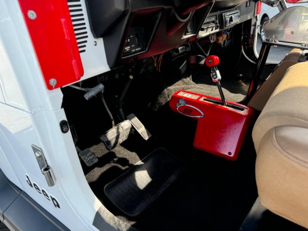 Jeep-Cj-resto-mod-LS-4L60E-trans-1978-27