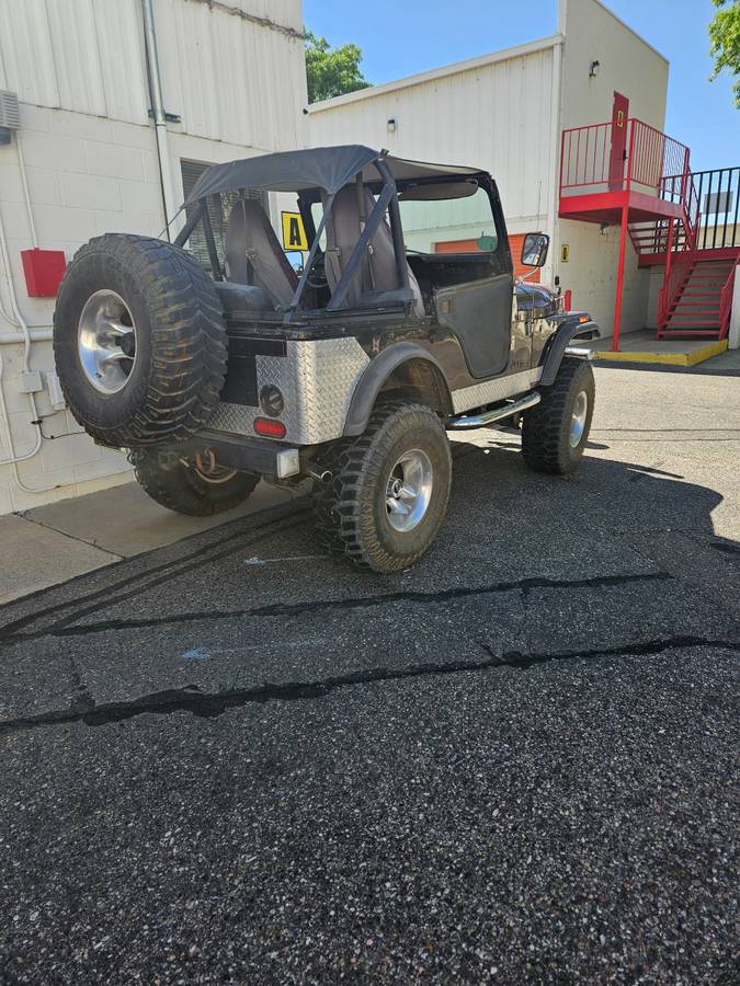 Jeep-Cj5-1977-purple