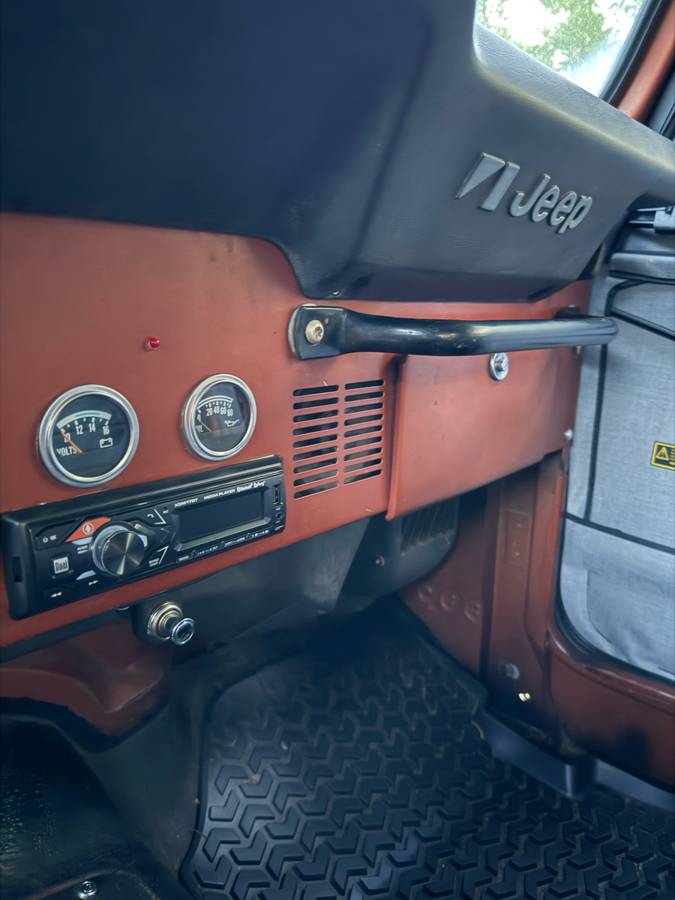 Jeep-Cj5-1983-brown-6