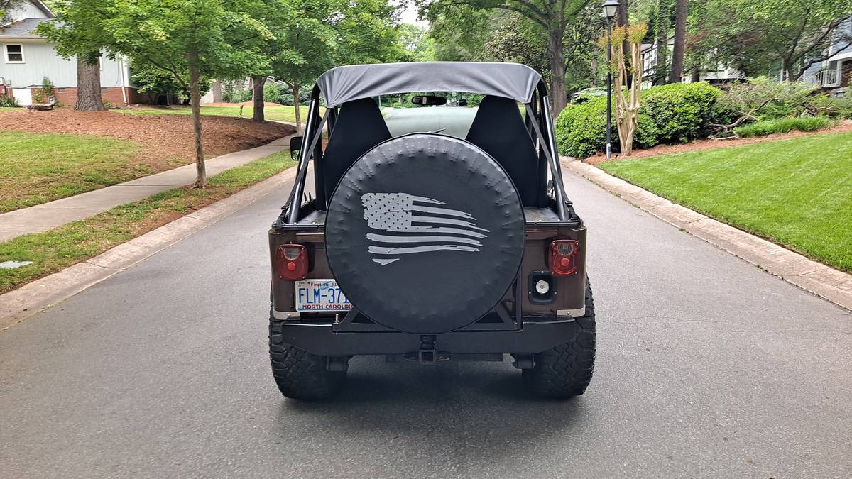 Jeep-Cj7-1976-brown-4