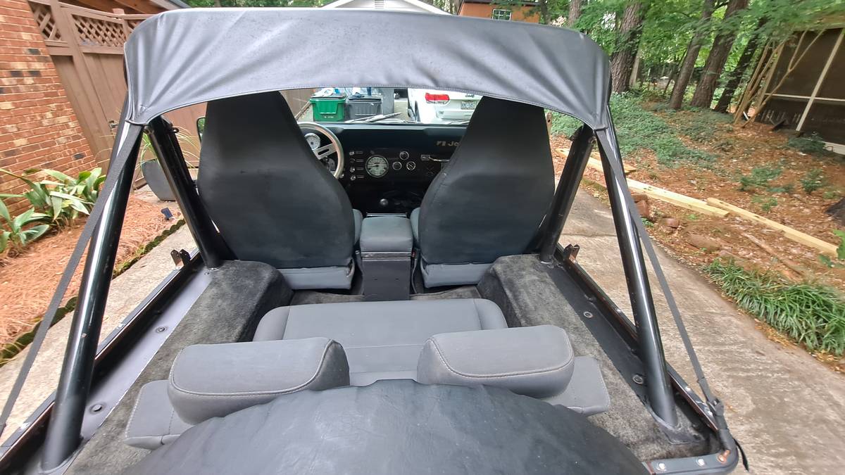 Jeep-Cj7-1976-brown-6